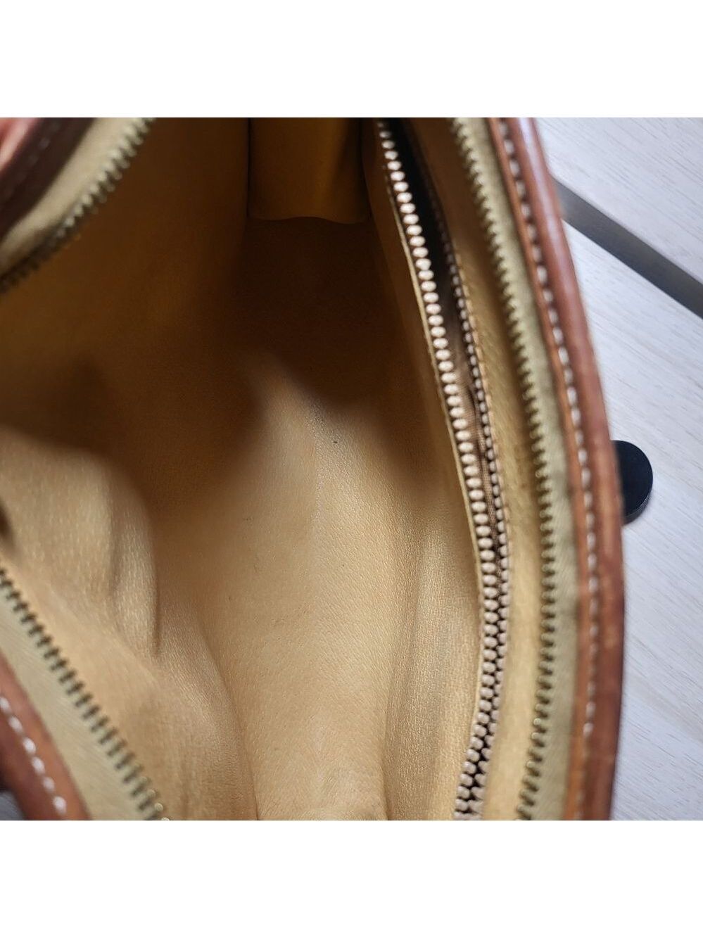 2 Celine Bags!! Crossbody bag and Matching Pouch/Strapless Bag - Picture 9 of 12